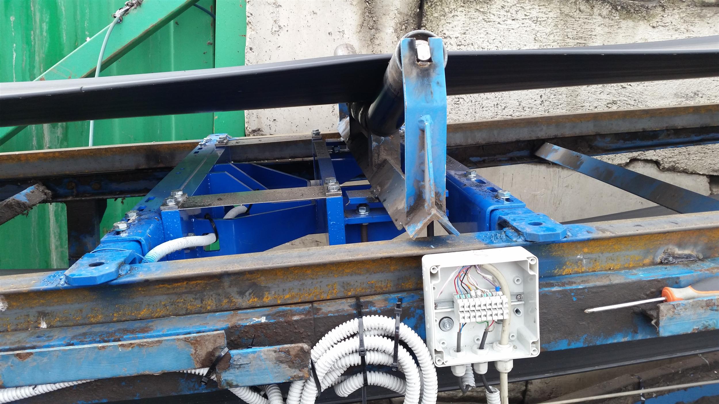 WPC belt scale installed on a conveyor at a waste processing plant
